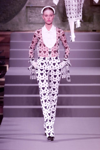  viktor and rolf 2002 heart suit